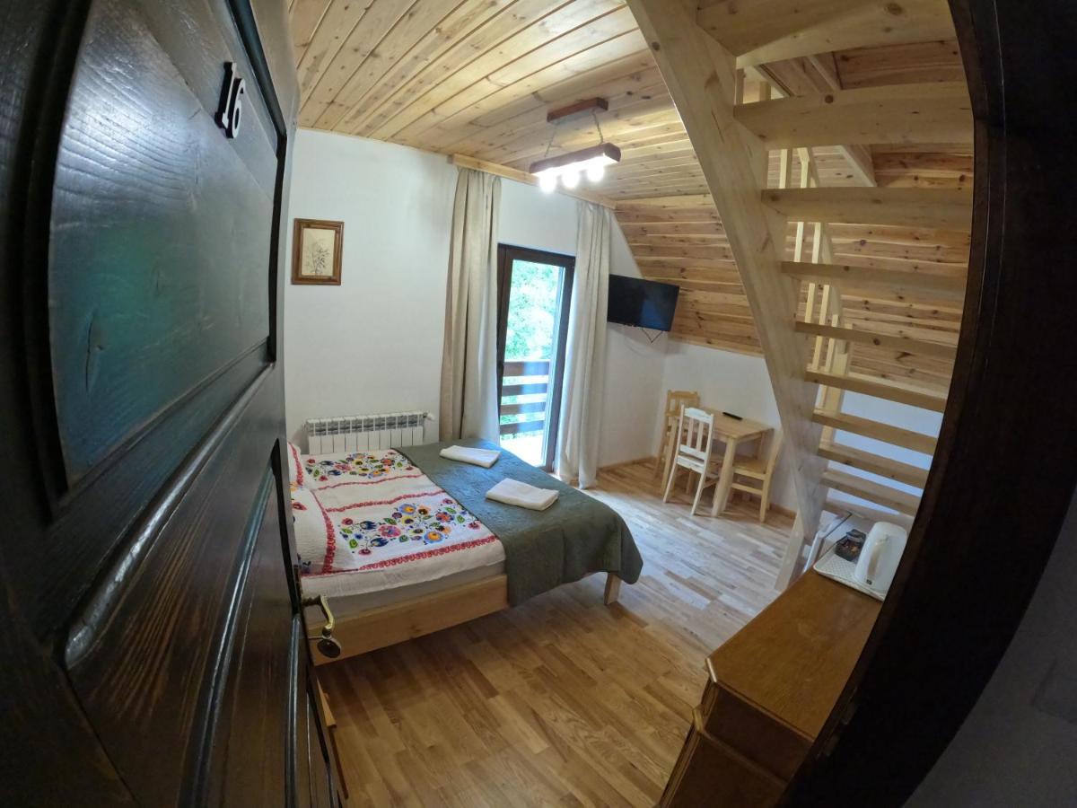 Kyczyrka Appartement Liszna Buitenkant foto