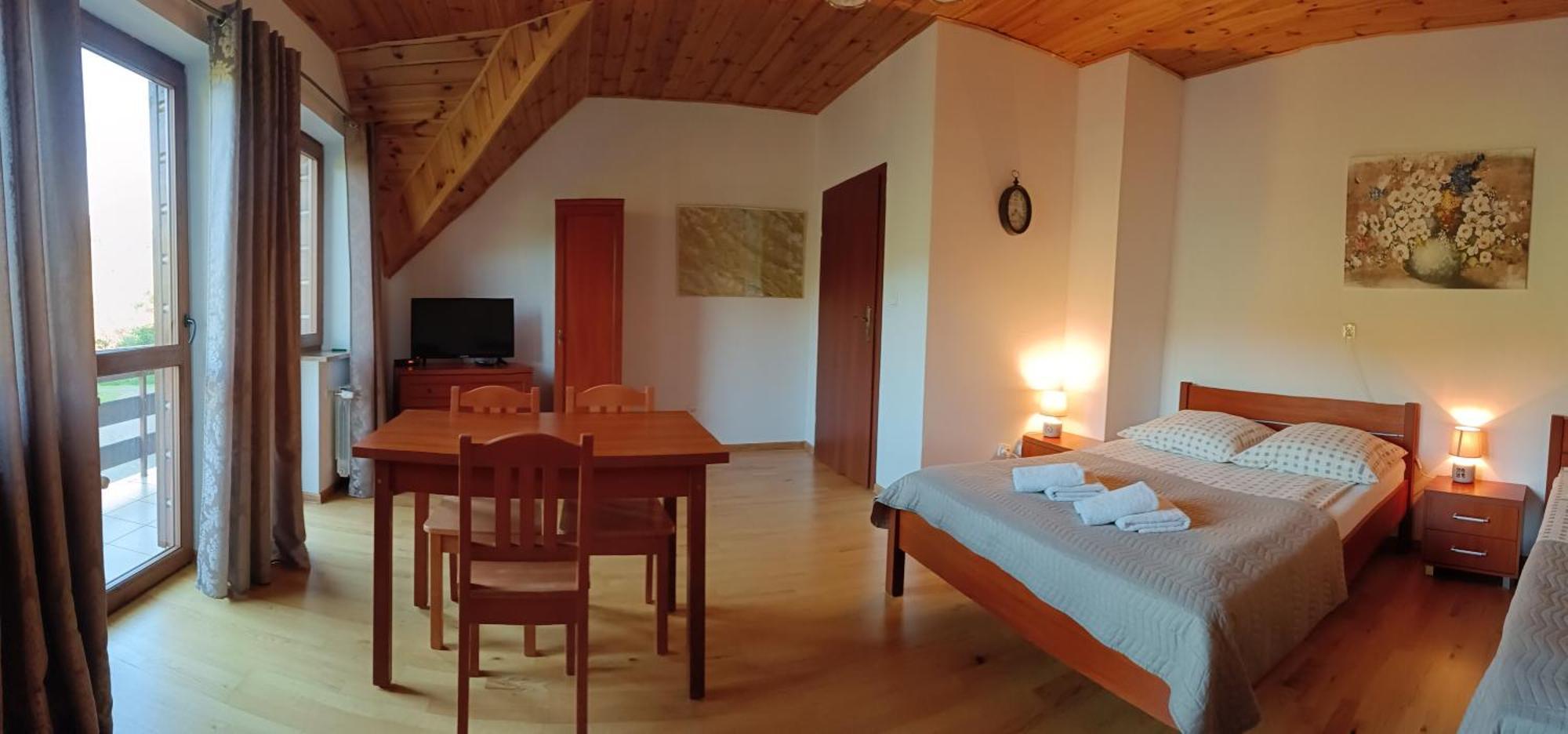 Kyczyrka Appartement Liszna Buitenkant foto
