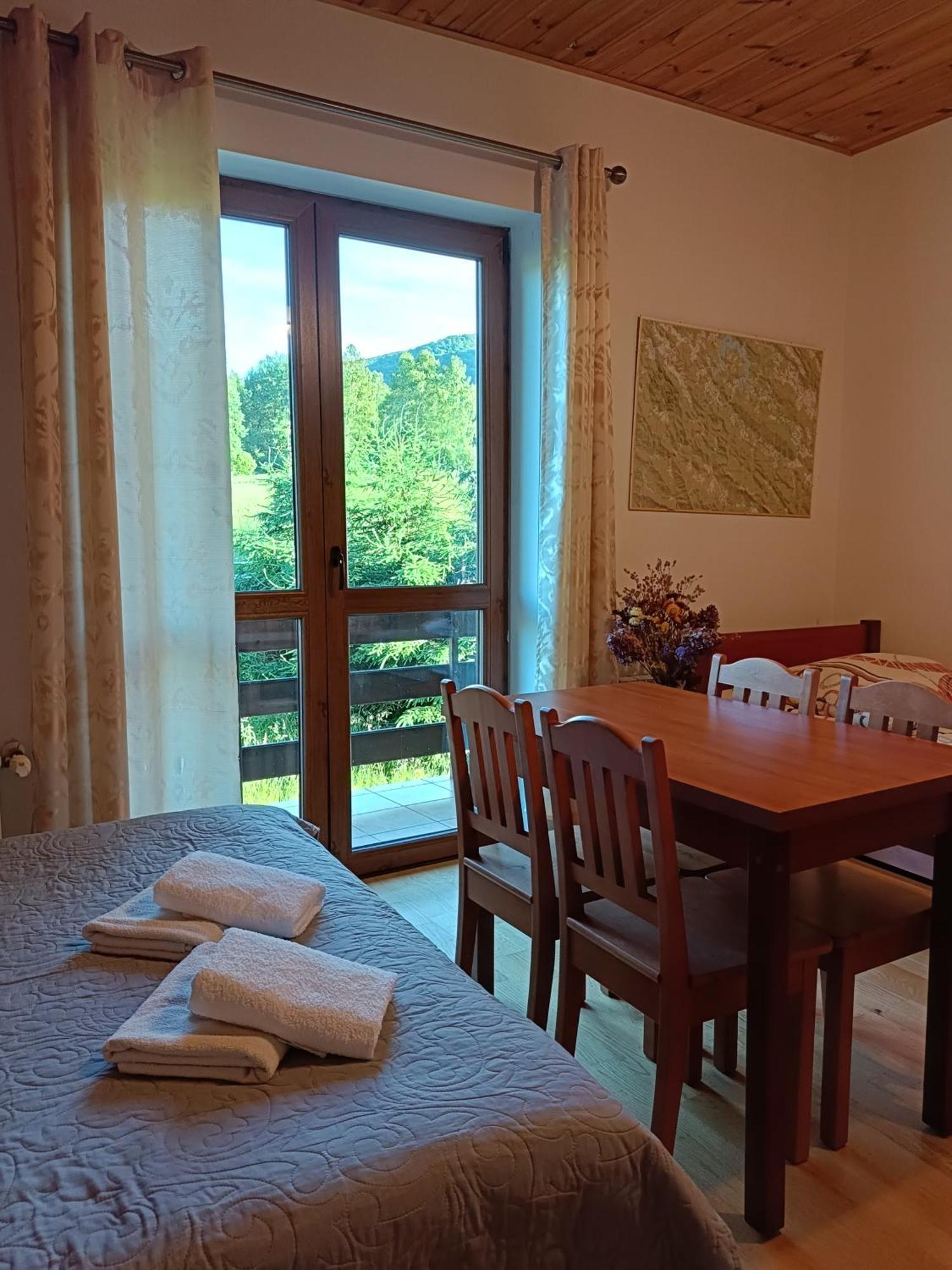 Kyczyrka Appartement Liszna Buitenkant foto